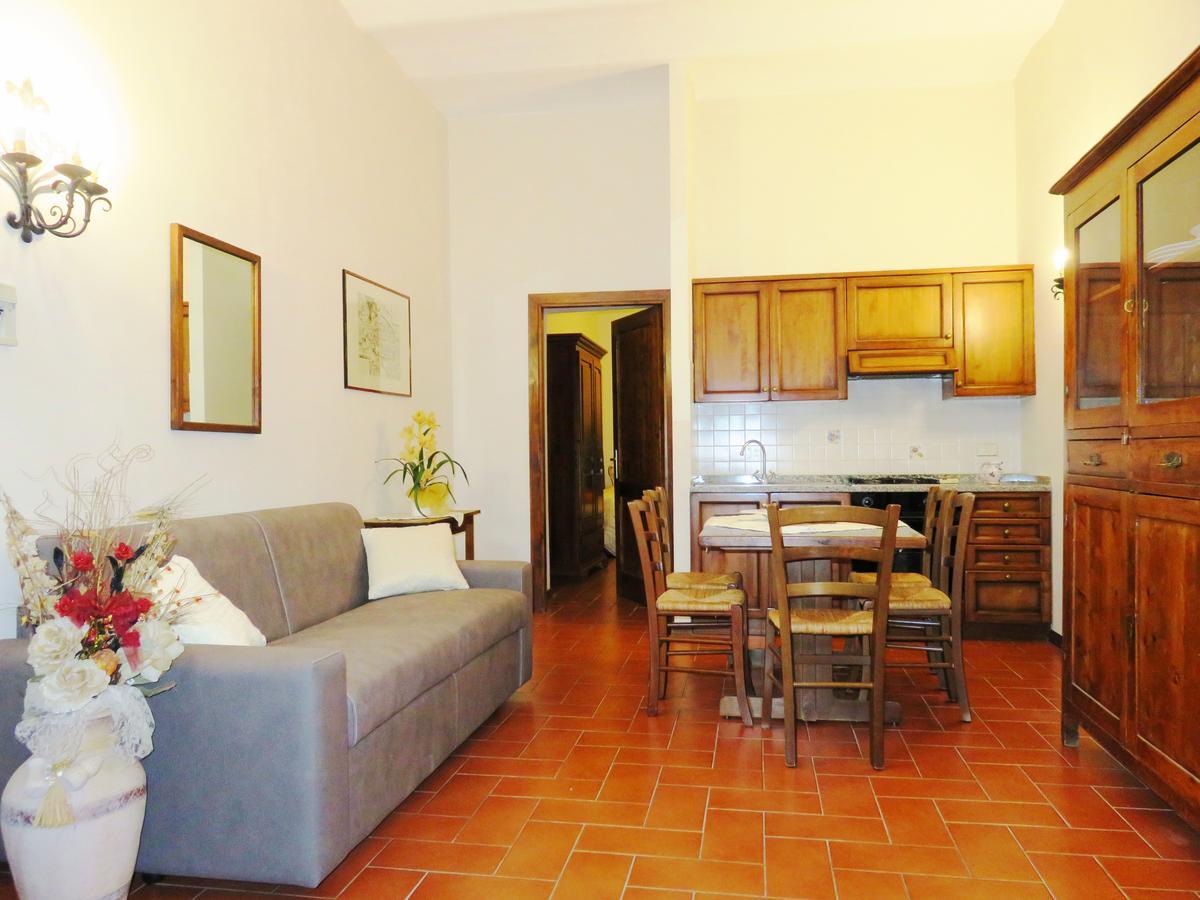 Castello Cortevecchio Губио Екстериор снимка